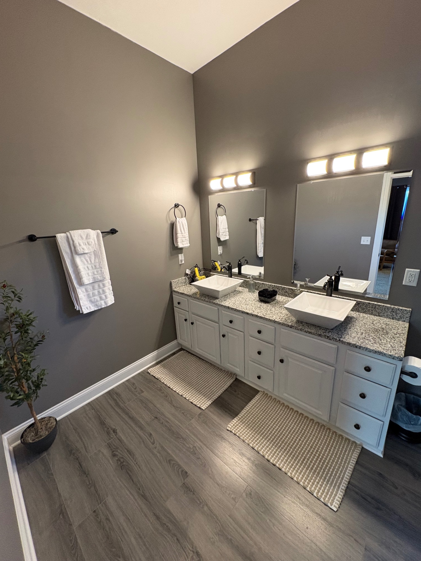 Styled bath — bi-weekly maintenance