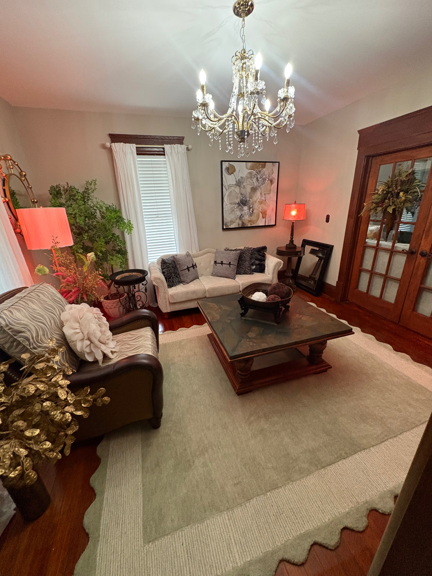 Elegant living room — recurring service