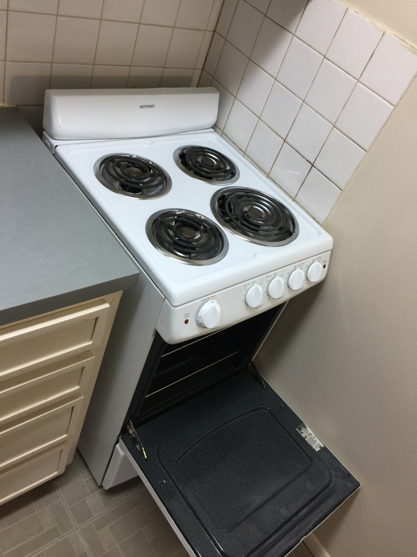 Deep stovetop & oven detail — after